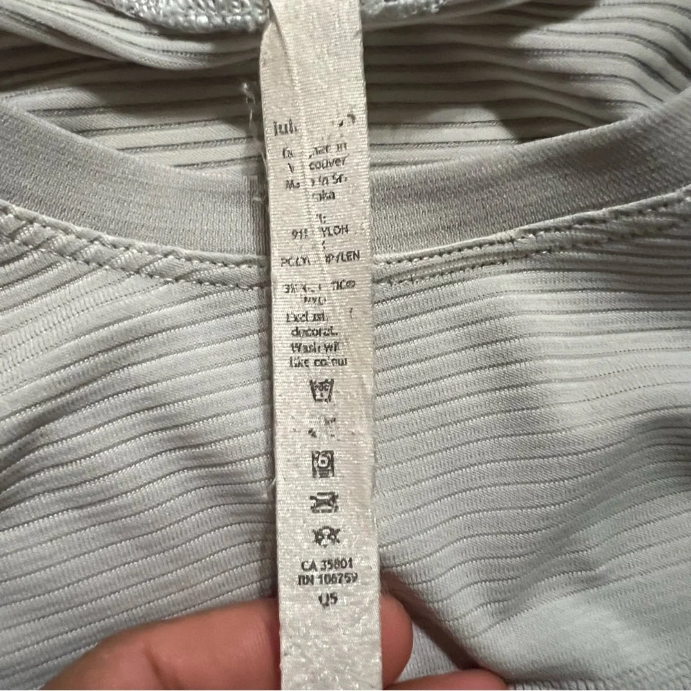 Lululemon Swiftly Tech Shirt Long Sleeve‎ Sports Gray Size 6